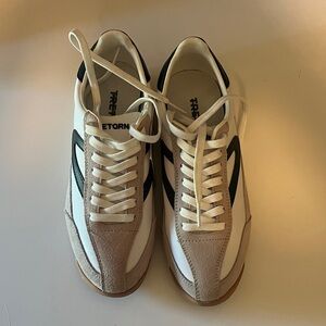 Tretorn boys White and Brown Sneakers